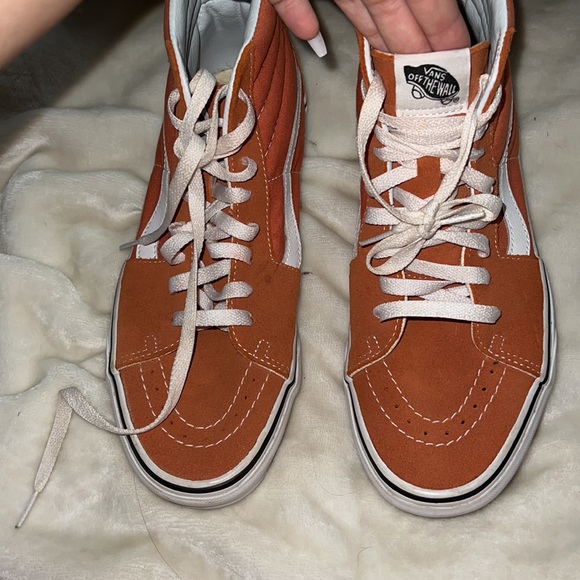 Vintage Vans! Worn like 2x and sat in closet for over a year! - Picture 4 of 8